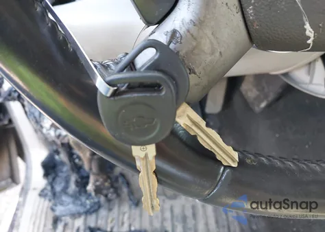 2008 Chevrolet Silverado K1500 z USA, uszkodzony, nr VIN 2GCEK19C181238880